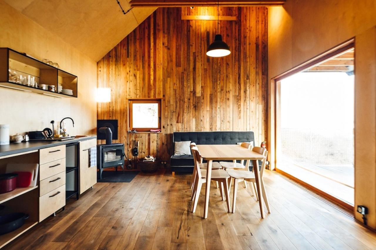 Tri Domky - Tiny Houses Depoltice Luaran gambar
